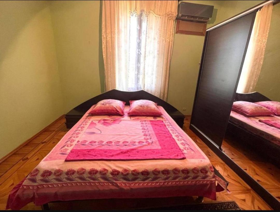 Hotel G I O Samtredia Экстерьер фото